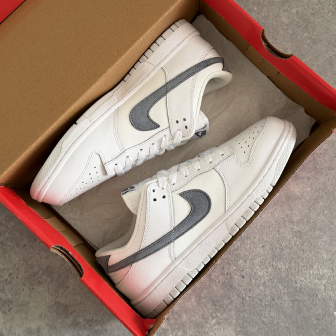 Dunk Low “White Grey”