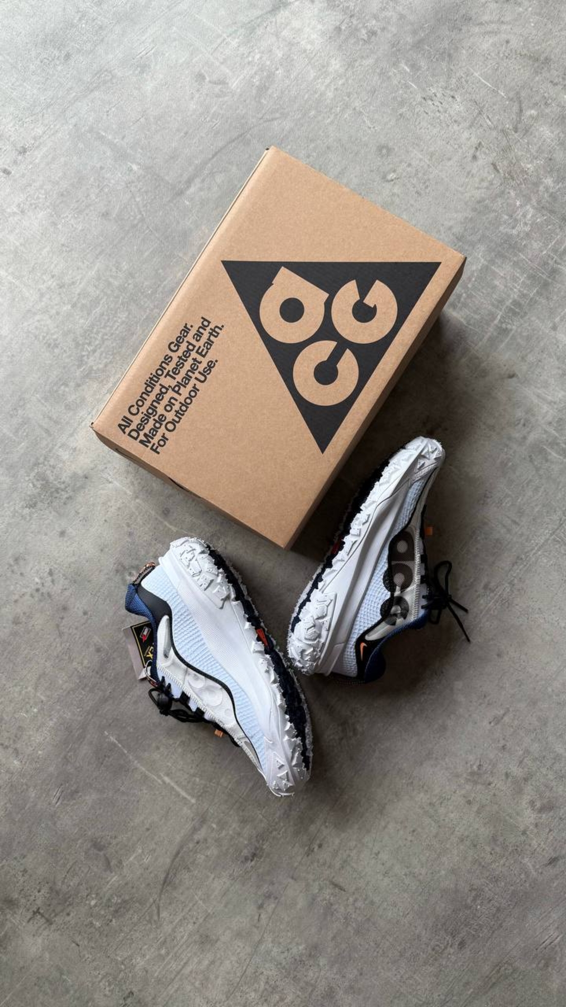 Acg Mountain Fly 2 Low “White Navy”