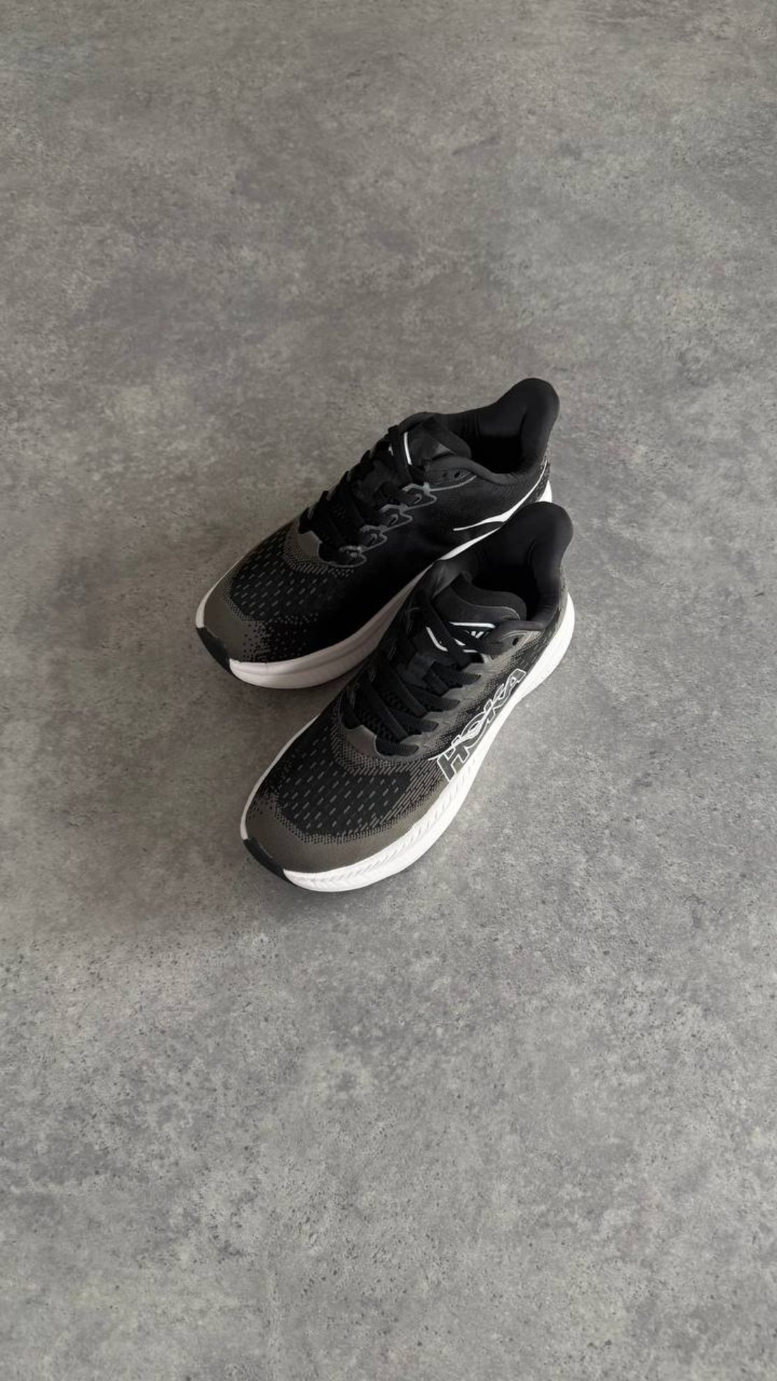 HOKA Mach 6 MEN – Black/White