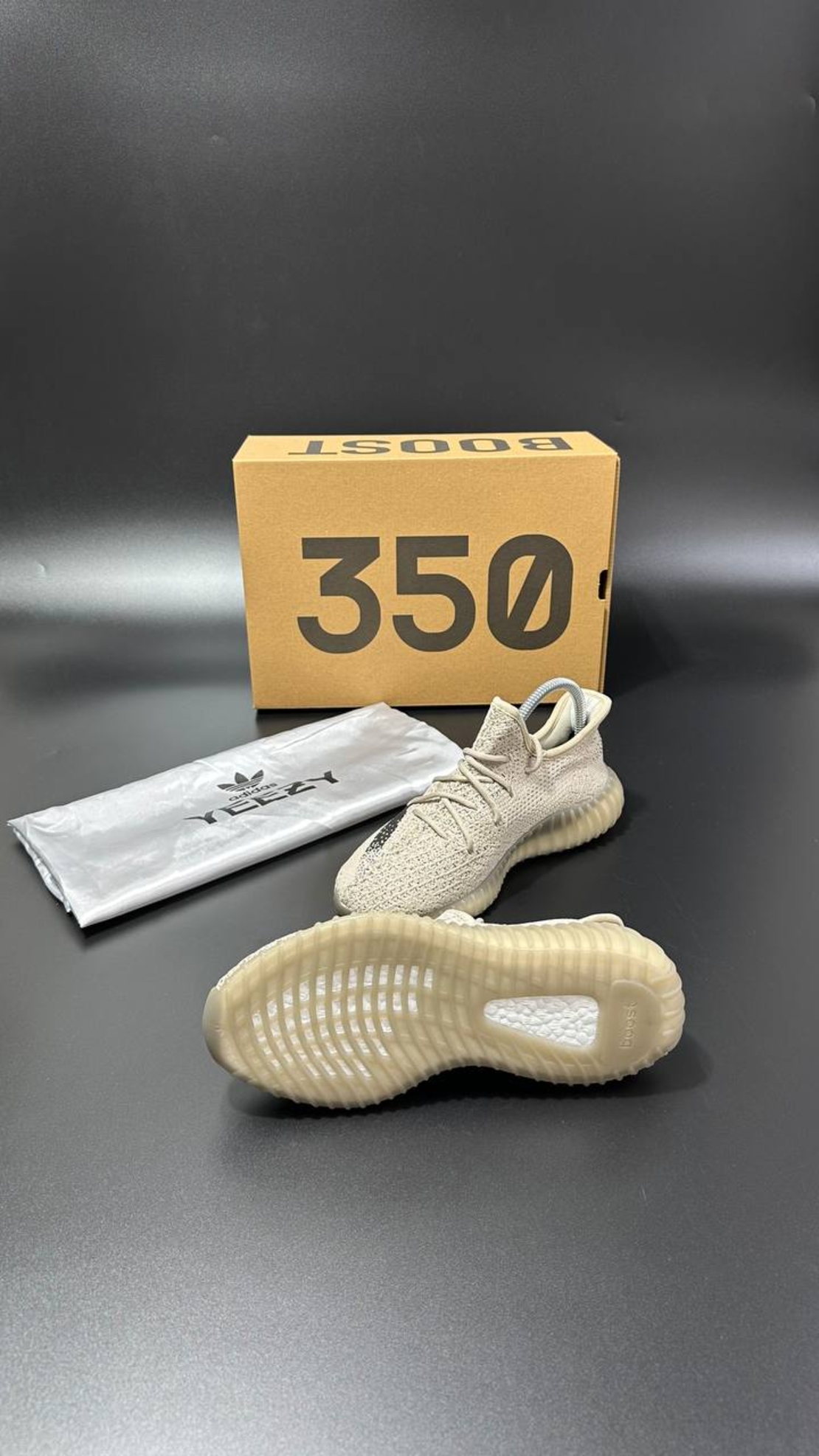Adidas Yeezy Boost 350 V2 