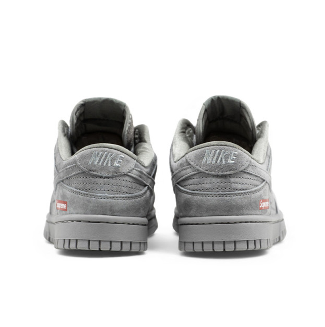 Supreme x Nike Sb Dunk Low  “Grey”