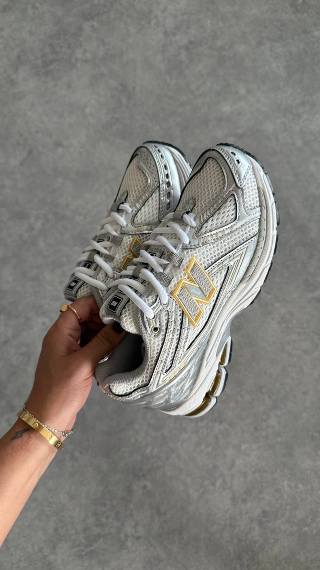 New Balance 1906R White Silver Metallic Gold