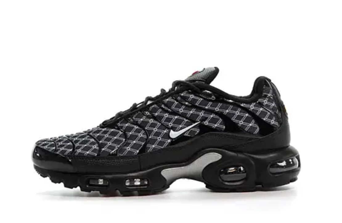 Nike Air Max Plus “Saint Denis ’93”