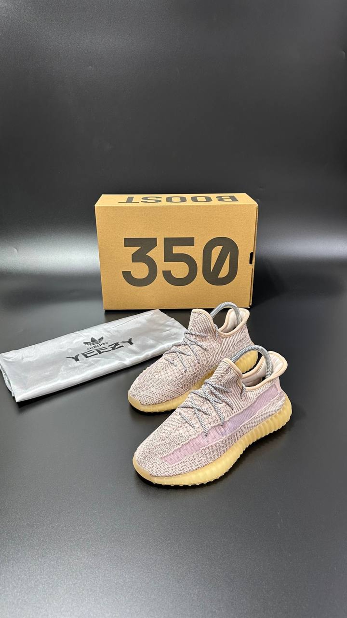 Adidas Yeezy Boost 350 V2 