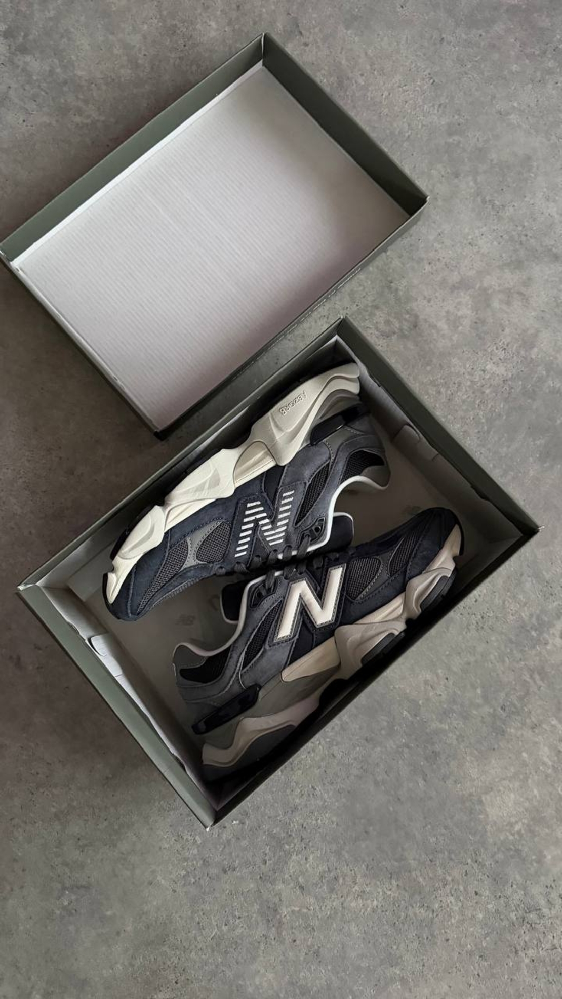 New Balance 9060 'Dark Grey'