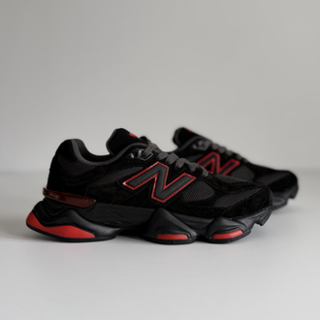 New Balance 9060 "Black Red"