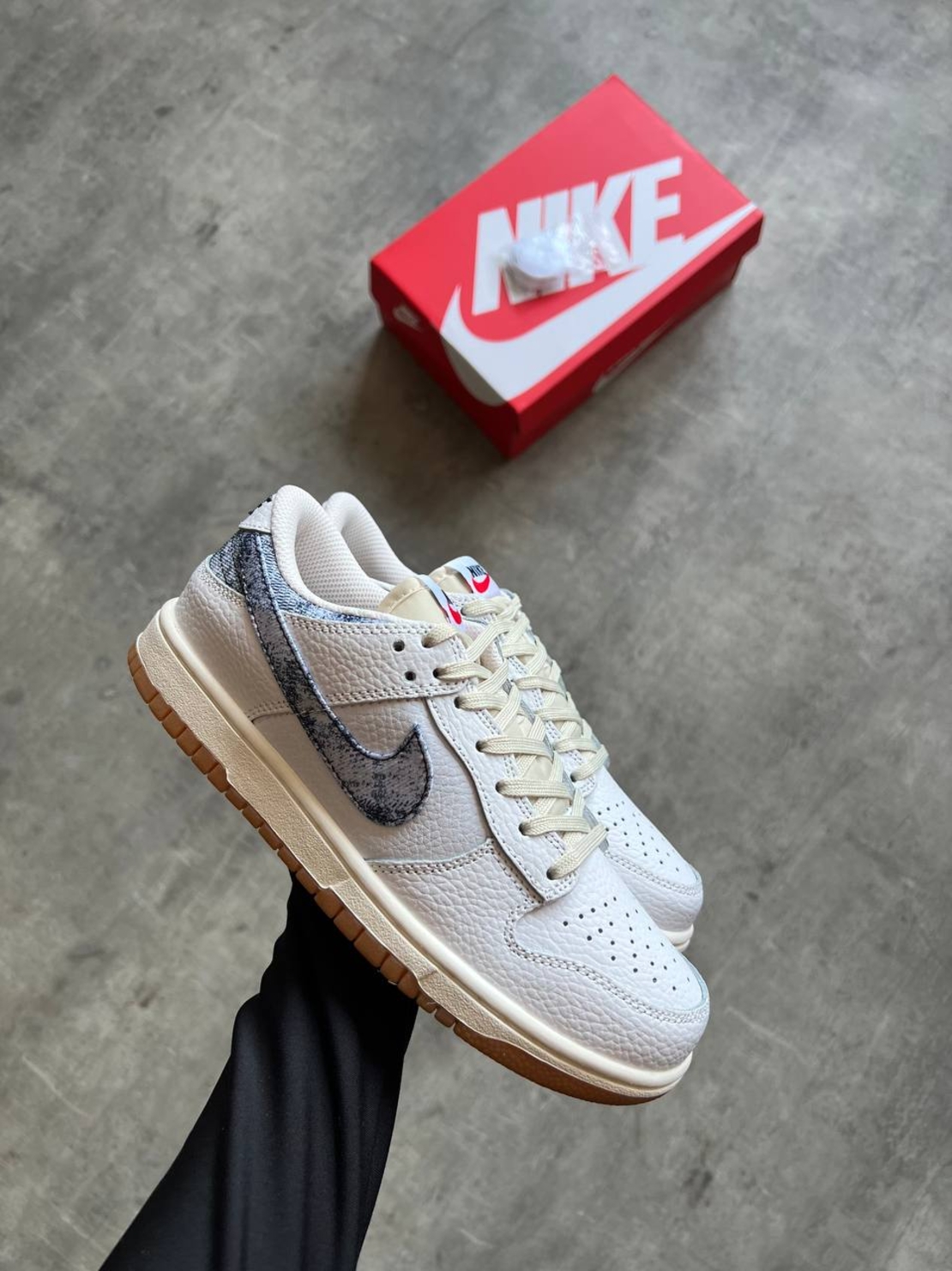 Dunk Low Washed Denim
