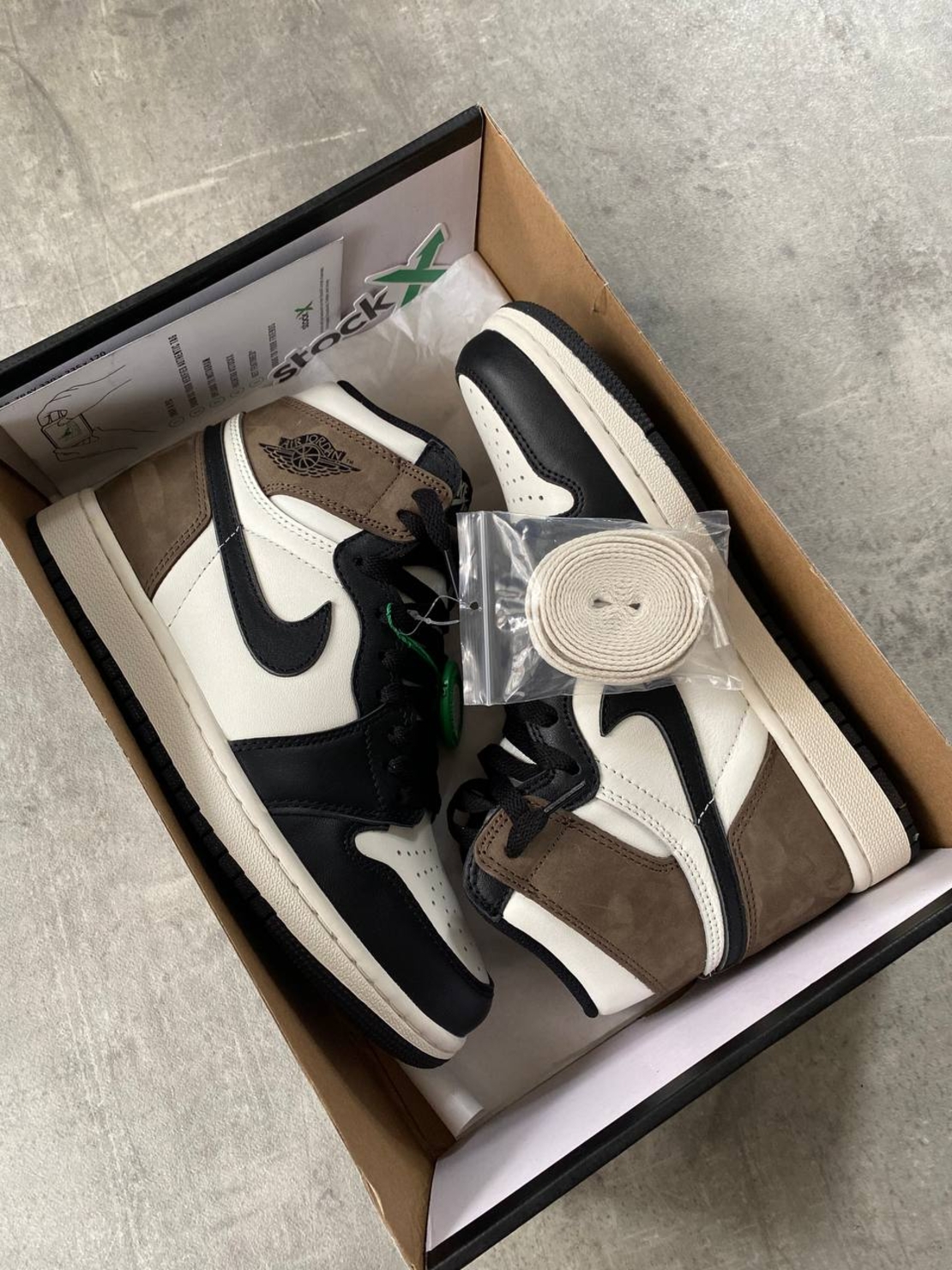 Air Jordan 1 Dark Mocha Suede