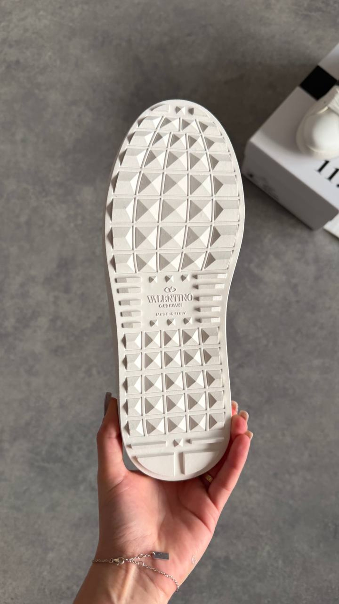 Valentino Garavani Open Star – Black/White