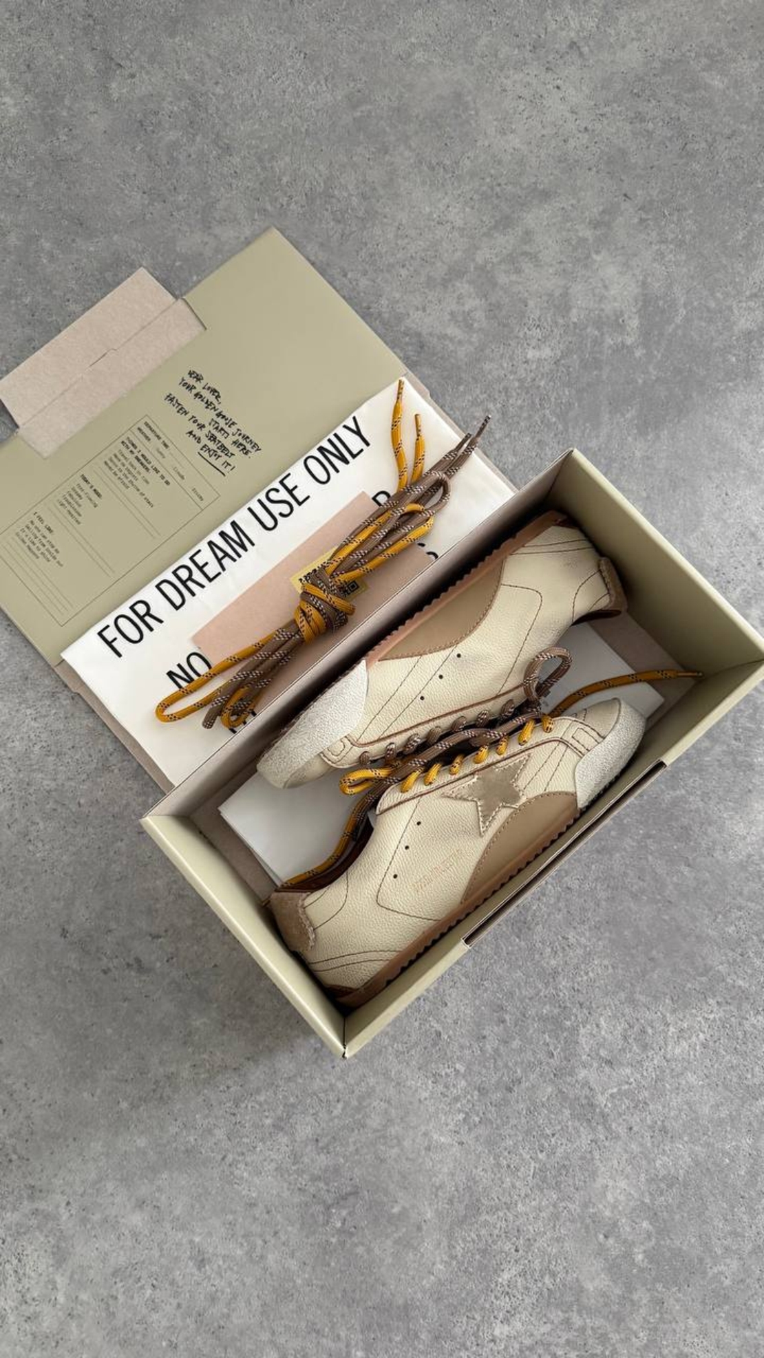 Golden Goose True-Star Suede – Brown / White Star