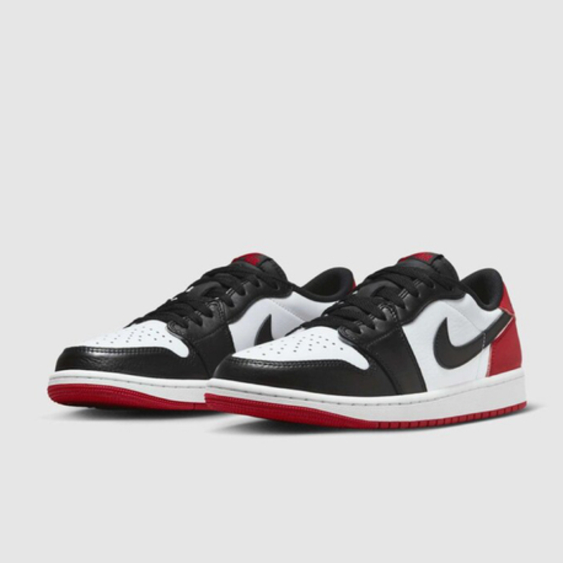 Air Jordan 1 Low “Black Toe”