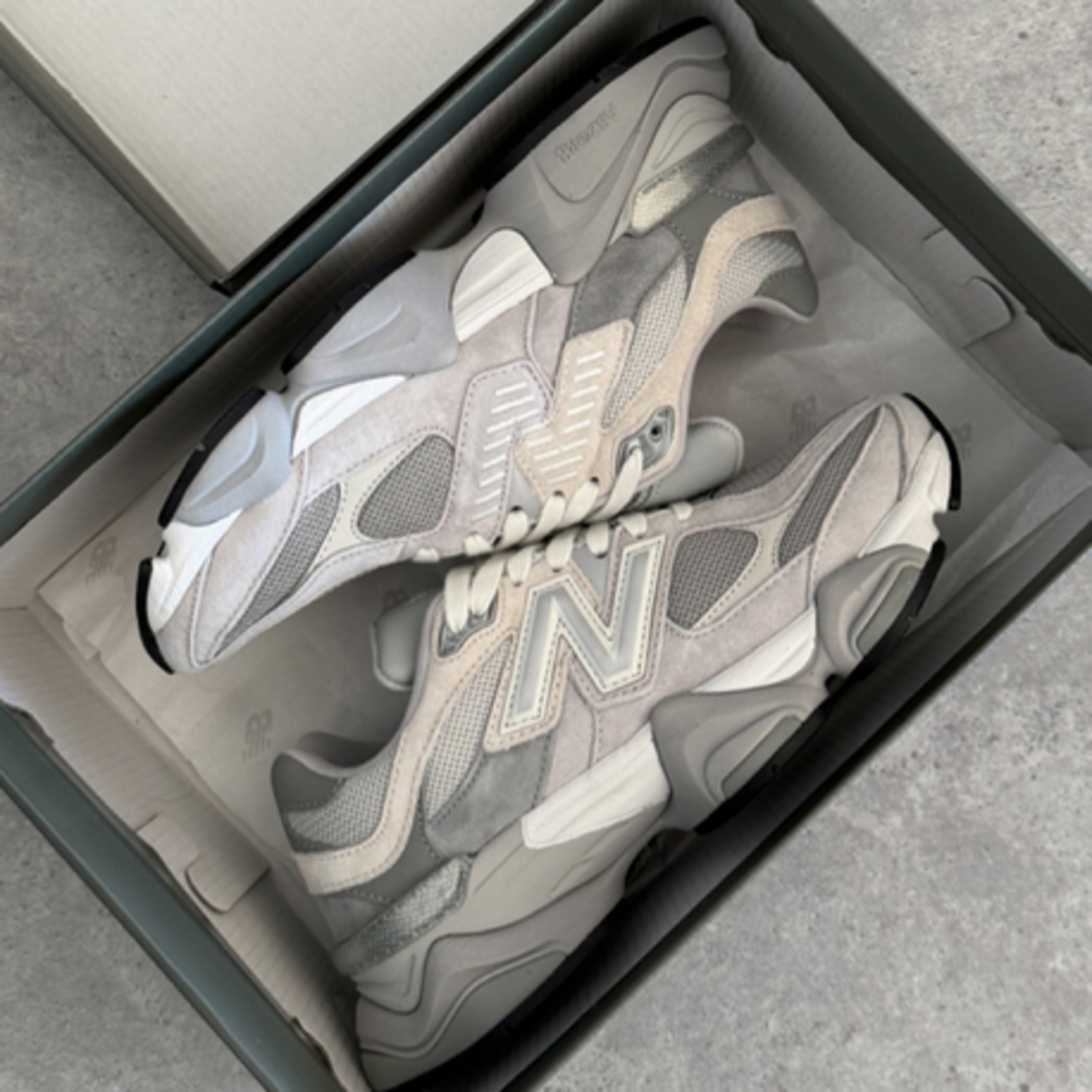 New Balance 9060 “Cocnctere Grey”