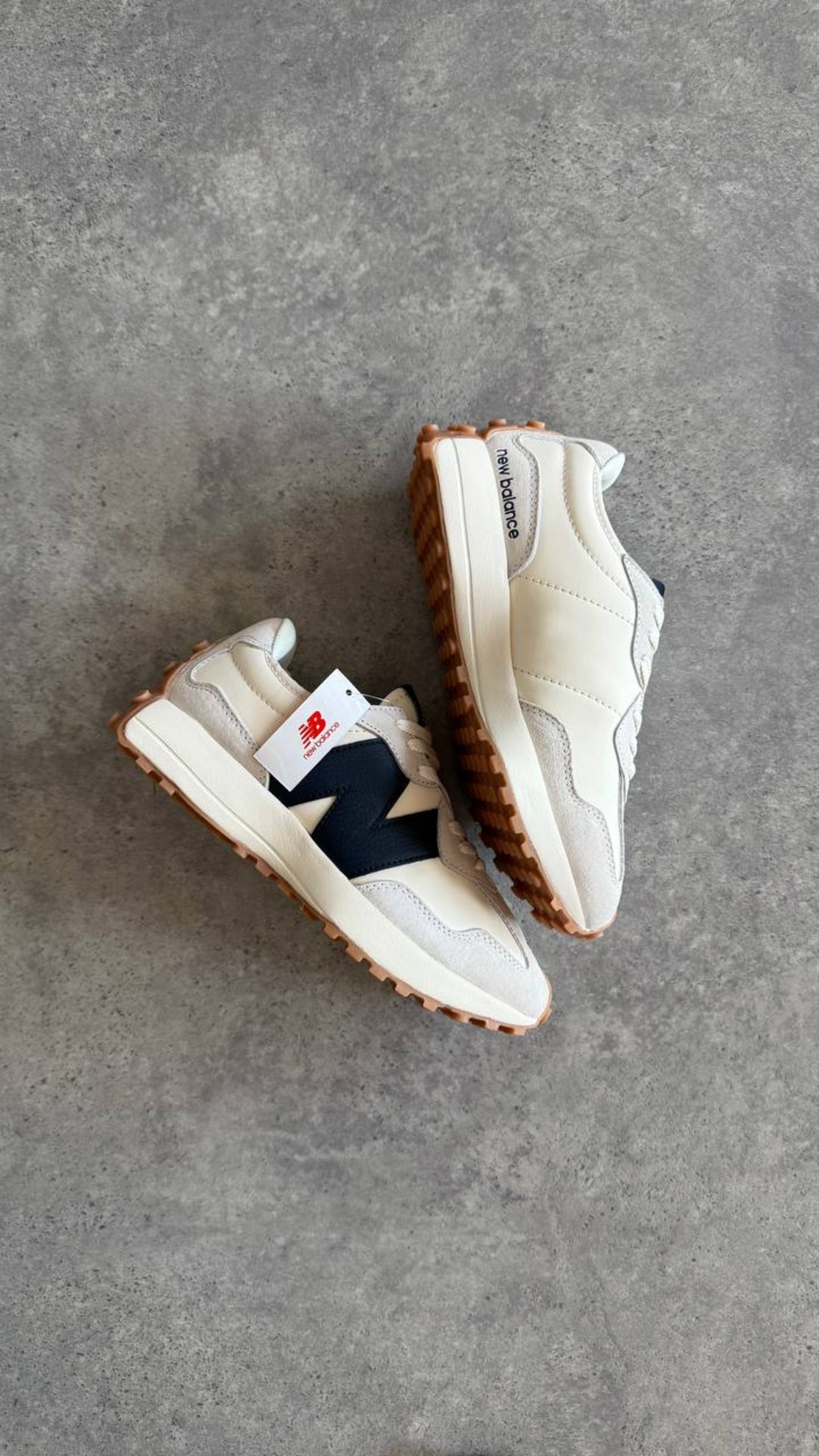 New Balance 327 “Moonbeam”