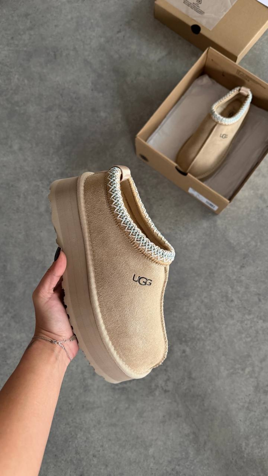 UGG Tazz Slipper 
