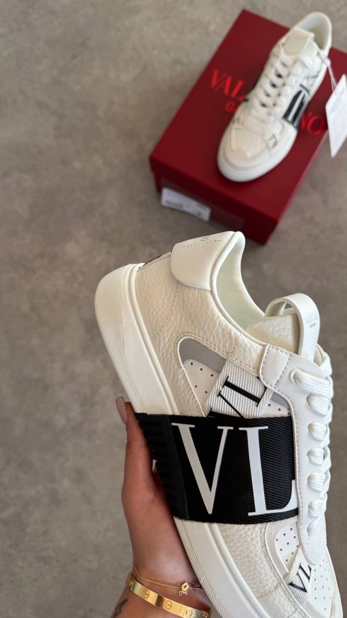 Valentino Garavani VL7N Signature Sneaker