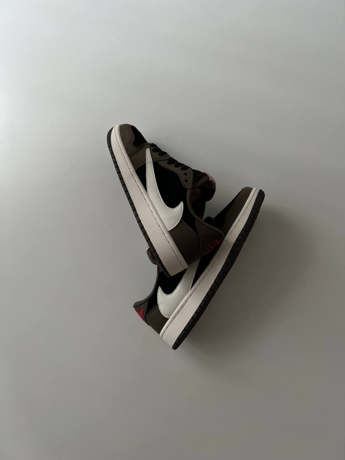 Air Jordan 1 Low X Travis Scott “Dark Mocha”