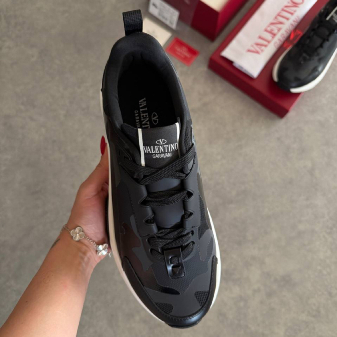 Valentino “Premium"