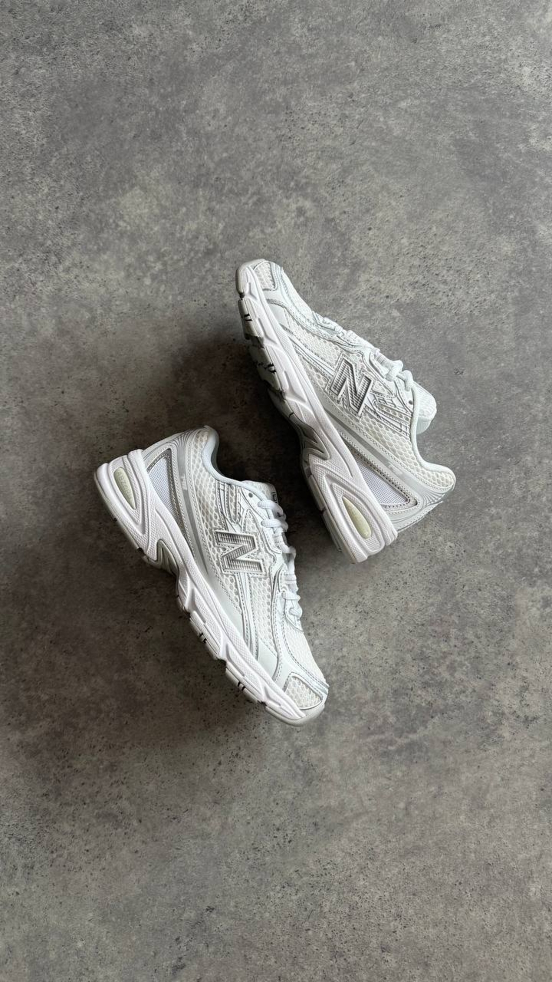 New Balance 740 “White Silver”