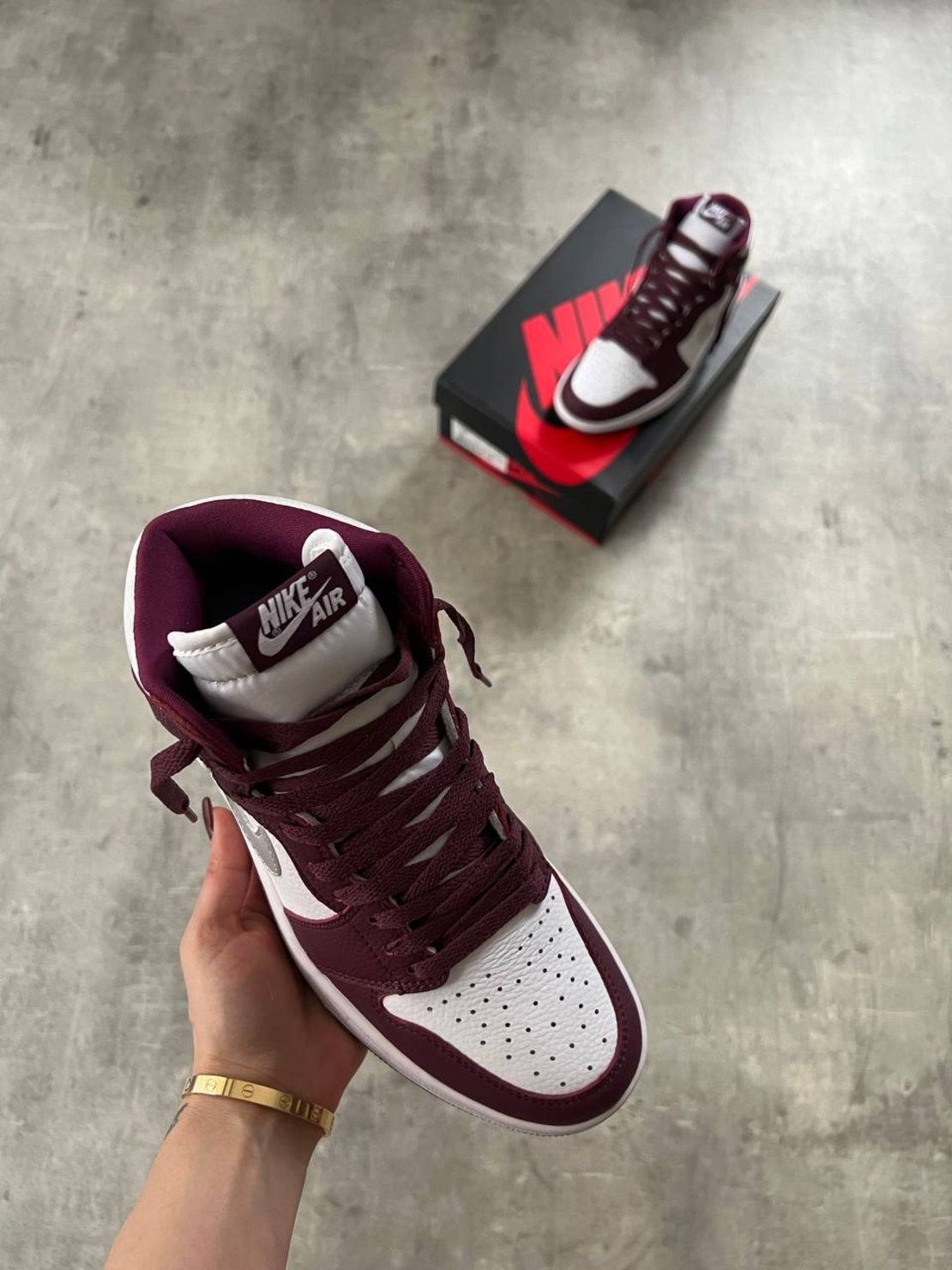Air Jordan 1 OG BORDEAUX
