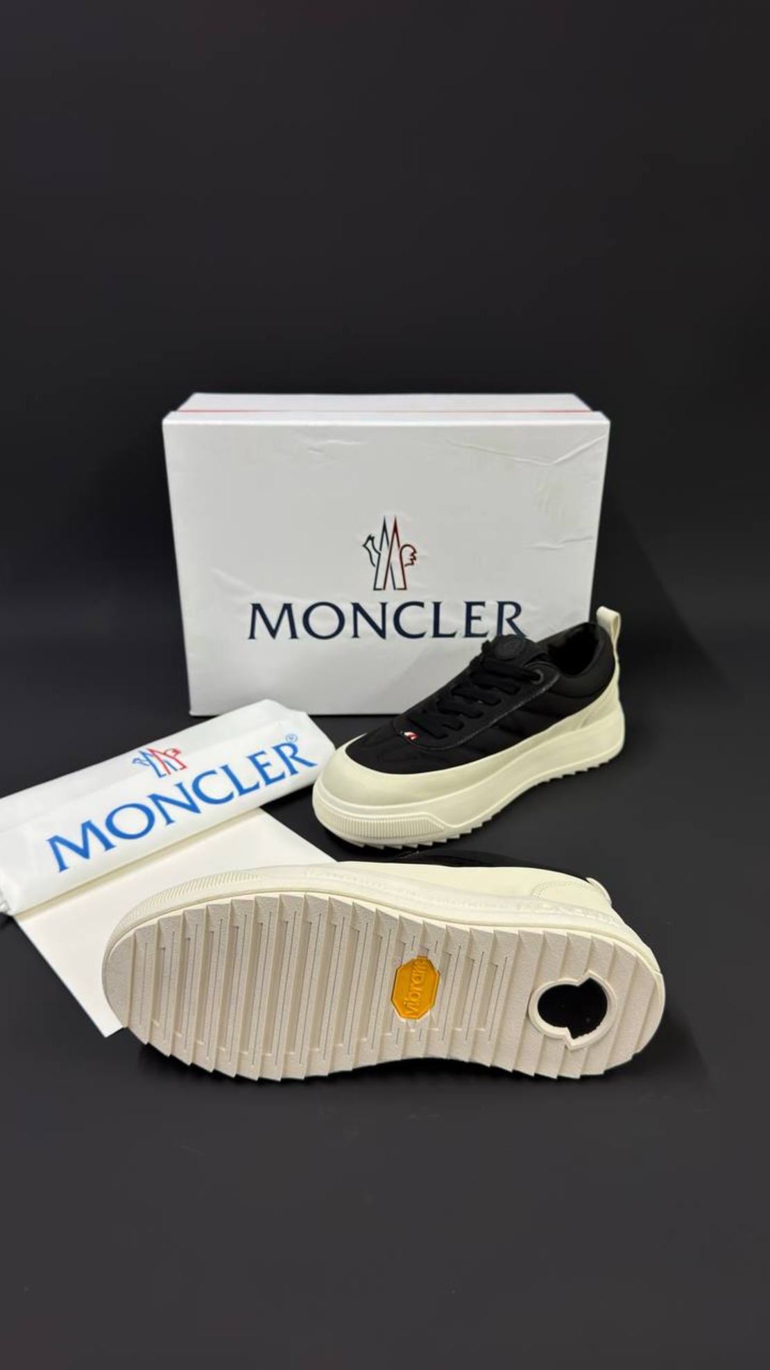 Moncler Trailgrip Lite Low – Black/Cream