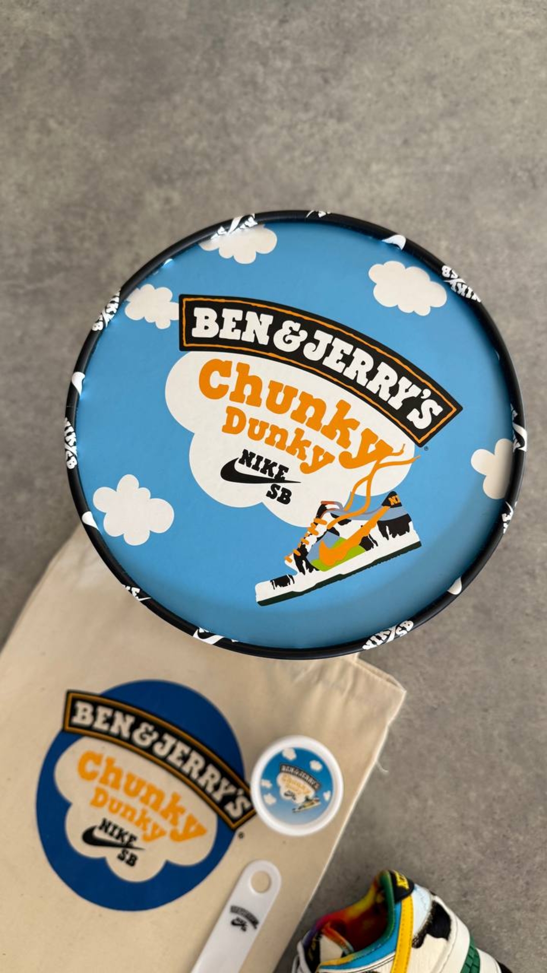Nike SB Dunk Low Ben & Jerry’s “Chunky Dunky” (Full Box Set)
