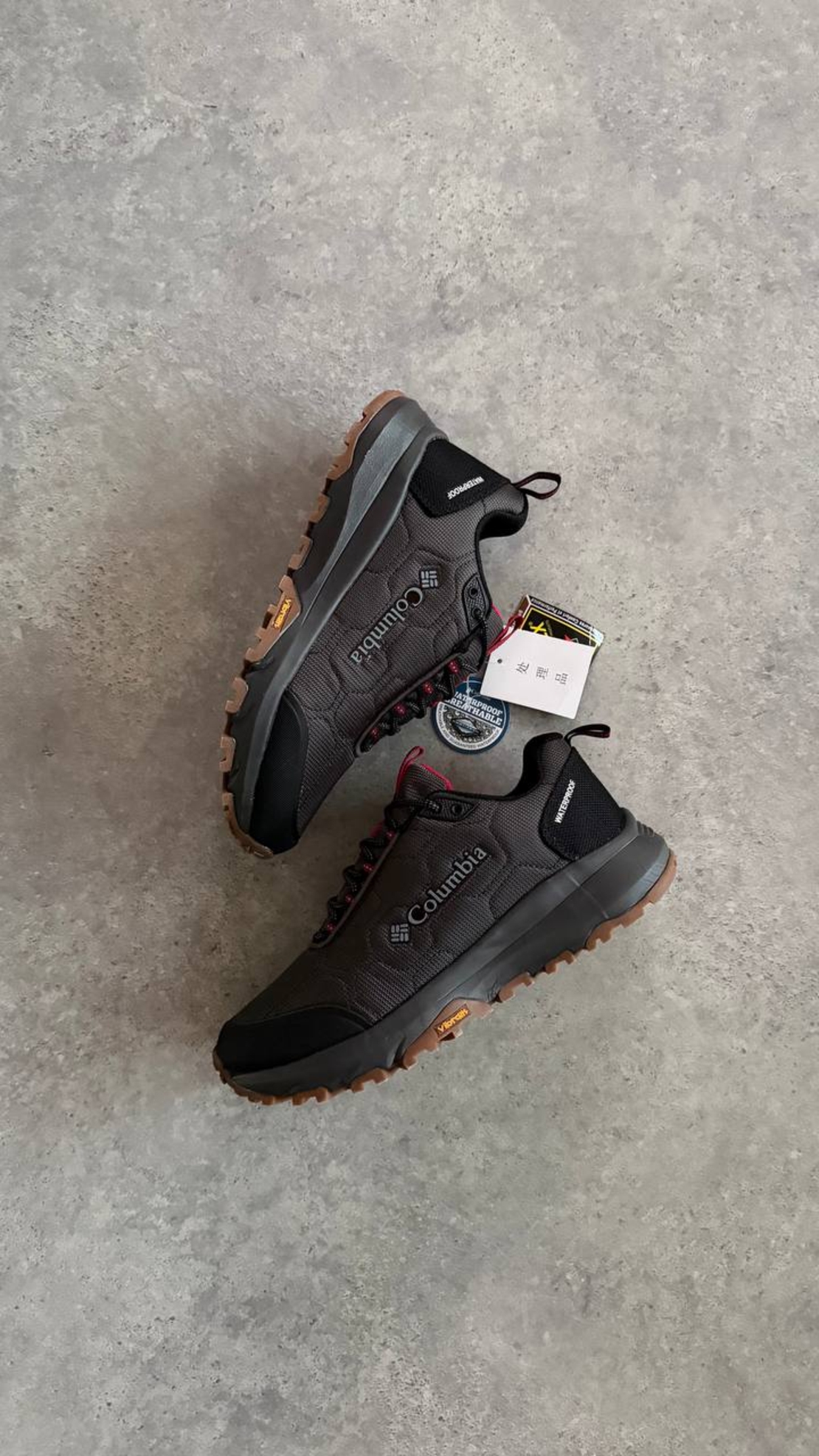 Columbia “WATERPROOF” CRG