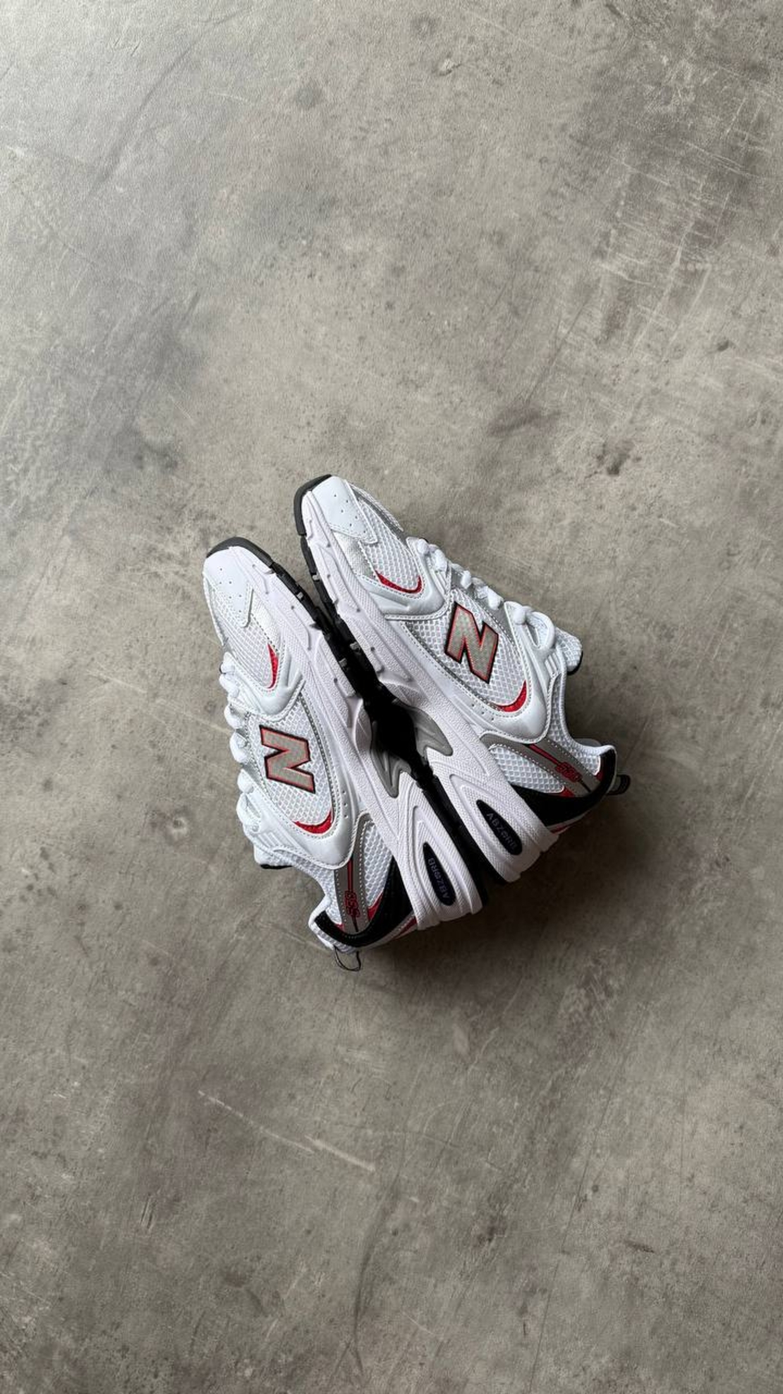New Balance 530 “White Red”