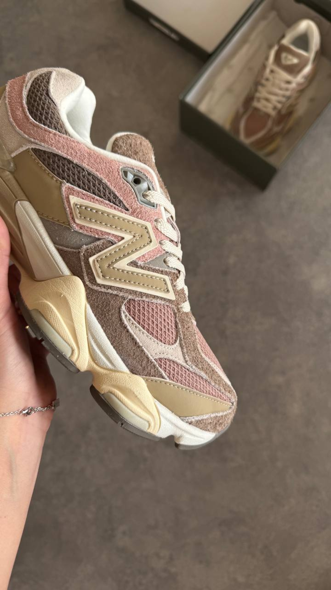 NEW BALANCE 9060 LANDSLIDE MUSHROOM