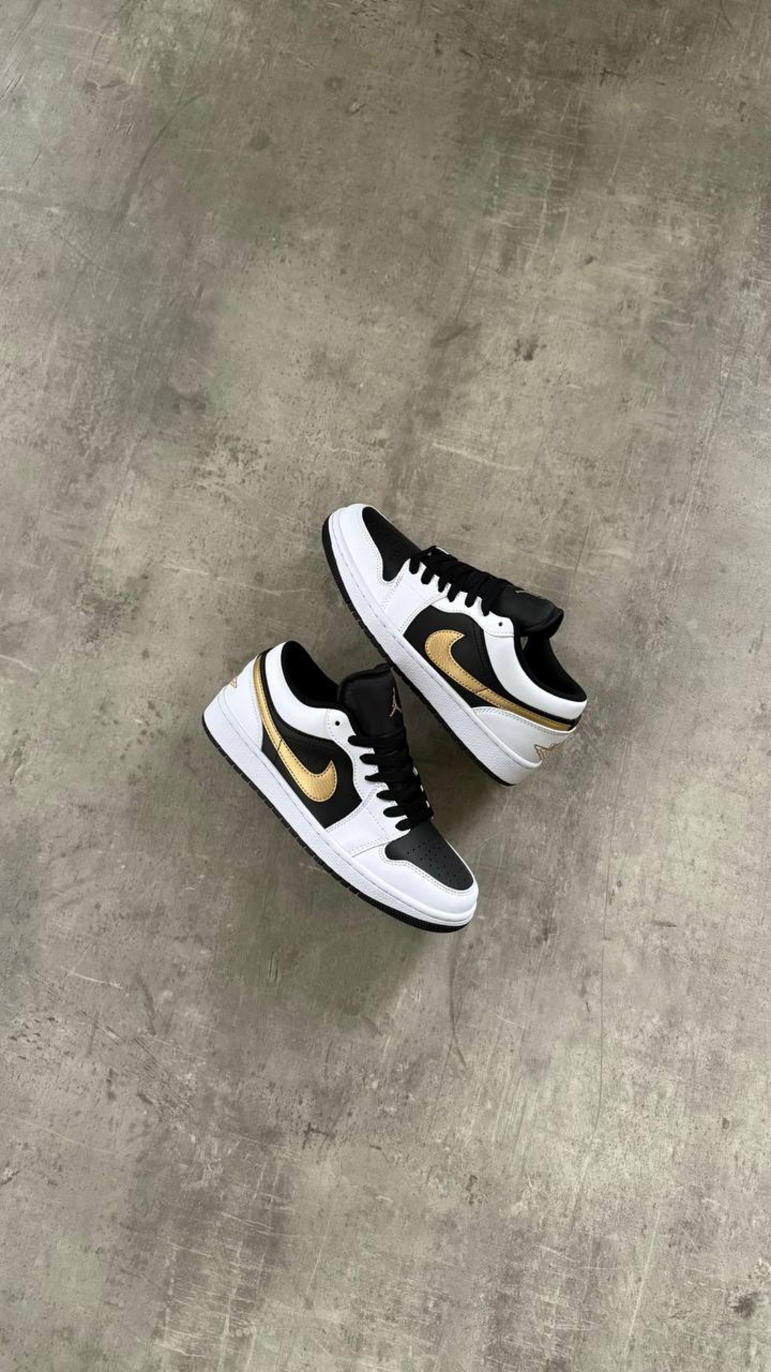 Air Jordan 1 Low “Gold Swoosh”
