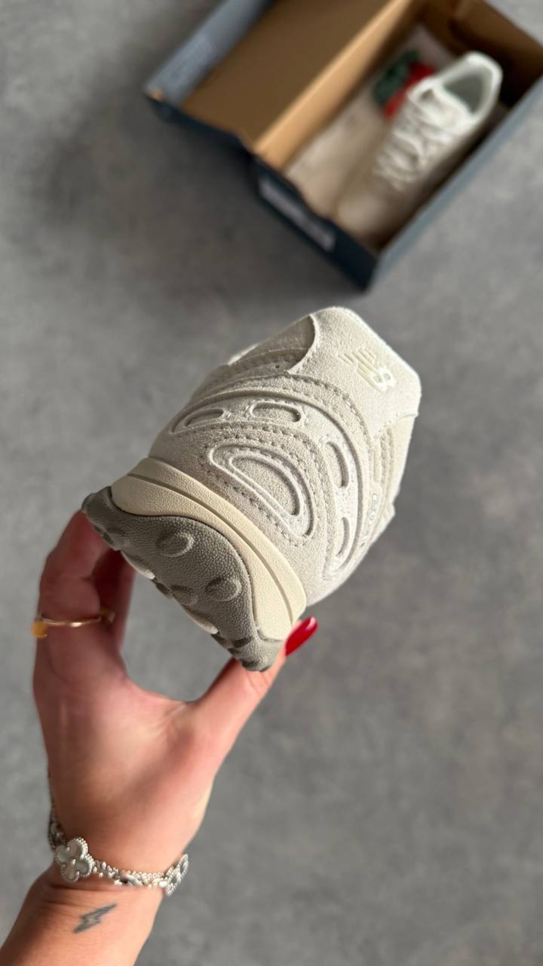 New Balance 204L “Timberwolf”