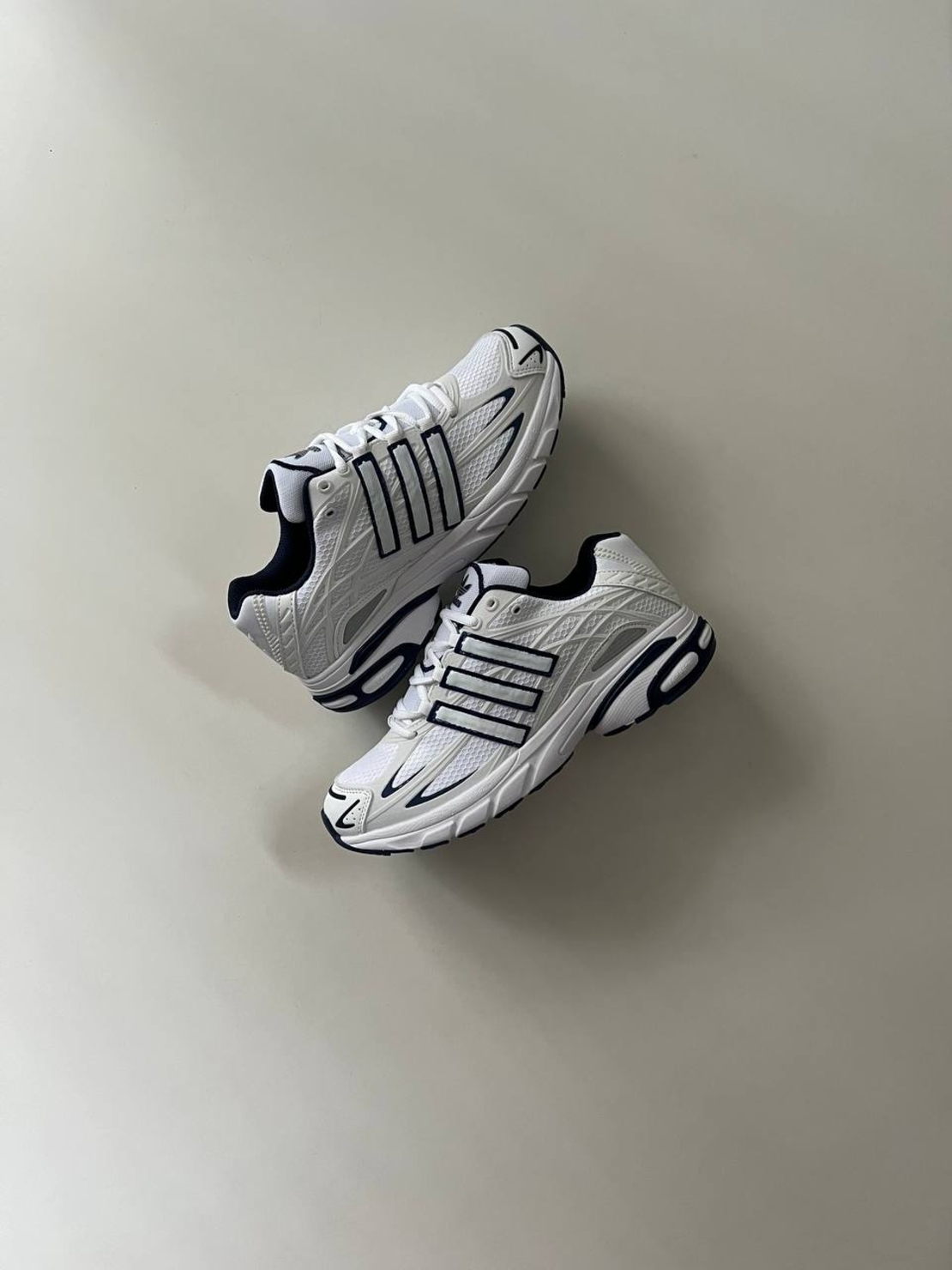 CHAUSSURE ADISTAR CUSHION “White”