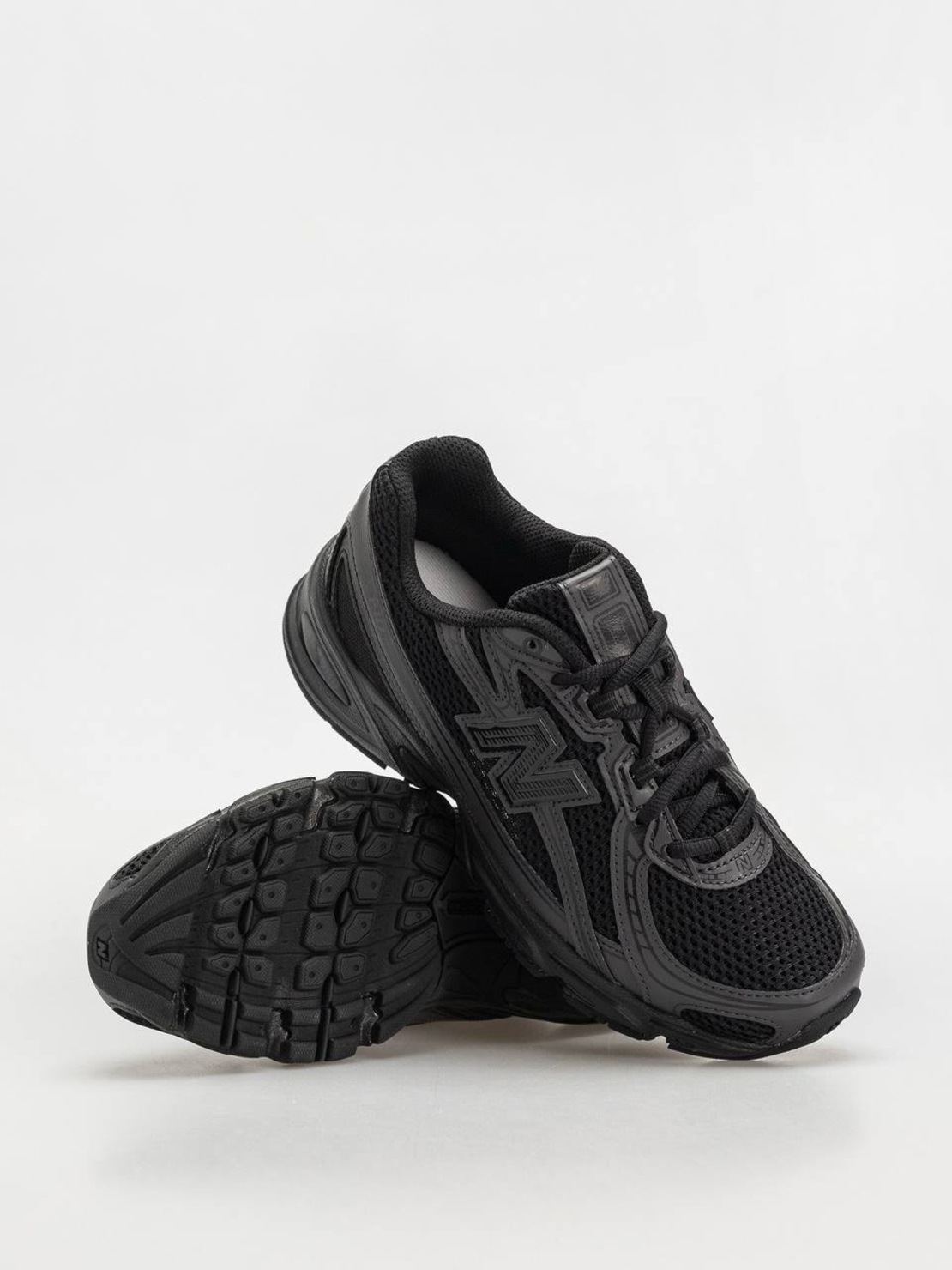 New Balance 740 
