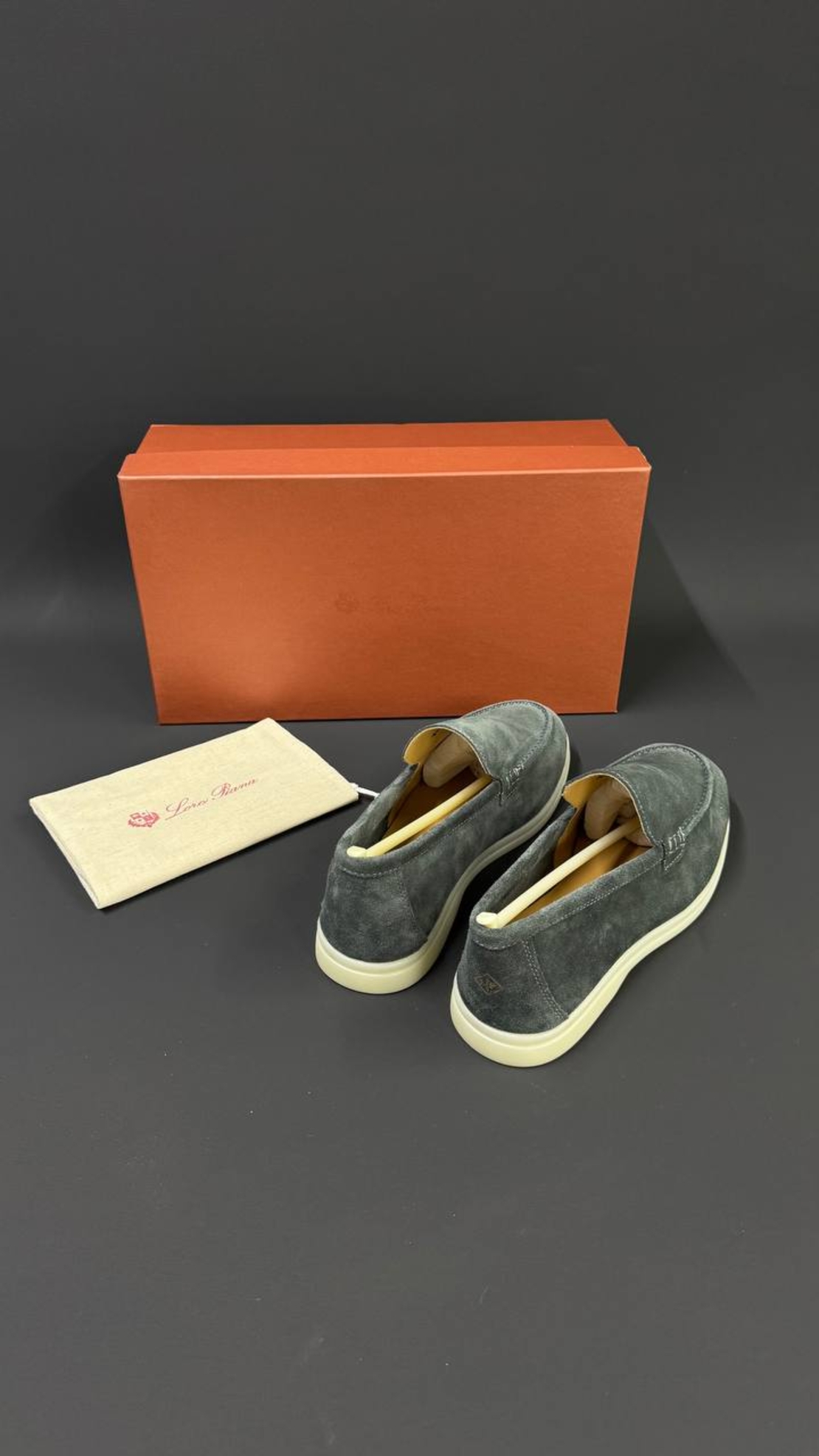 Loro Piana 8