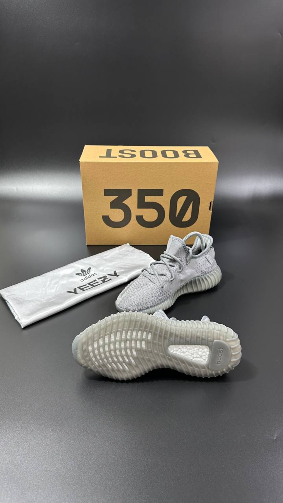 Adidas Yeezy Boost 350 V2 