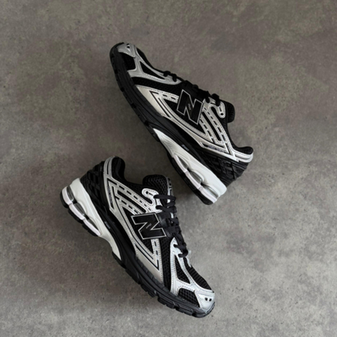 New Balance 1906R 