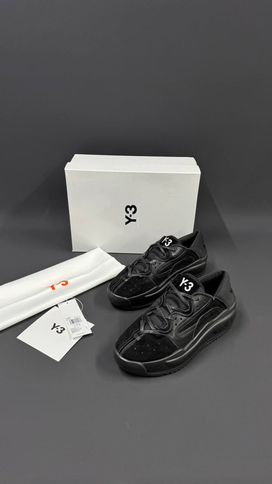 Y-3 / 3