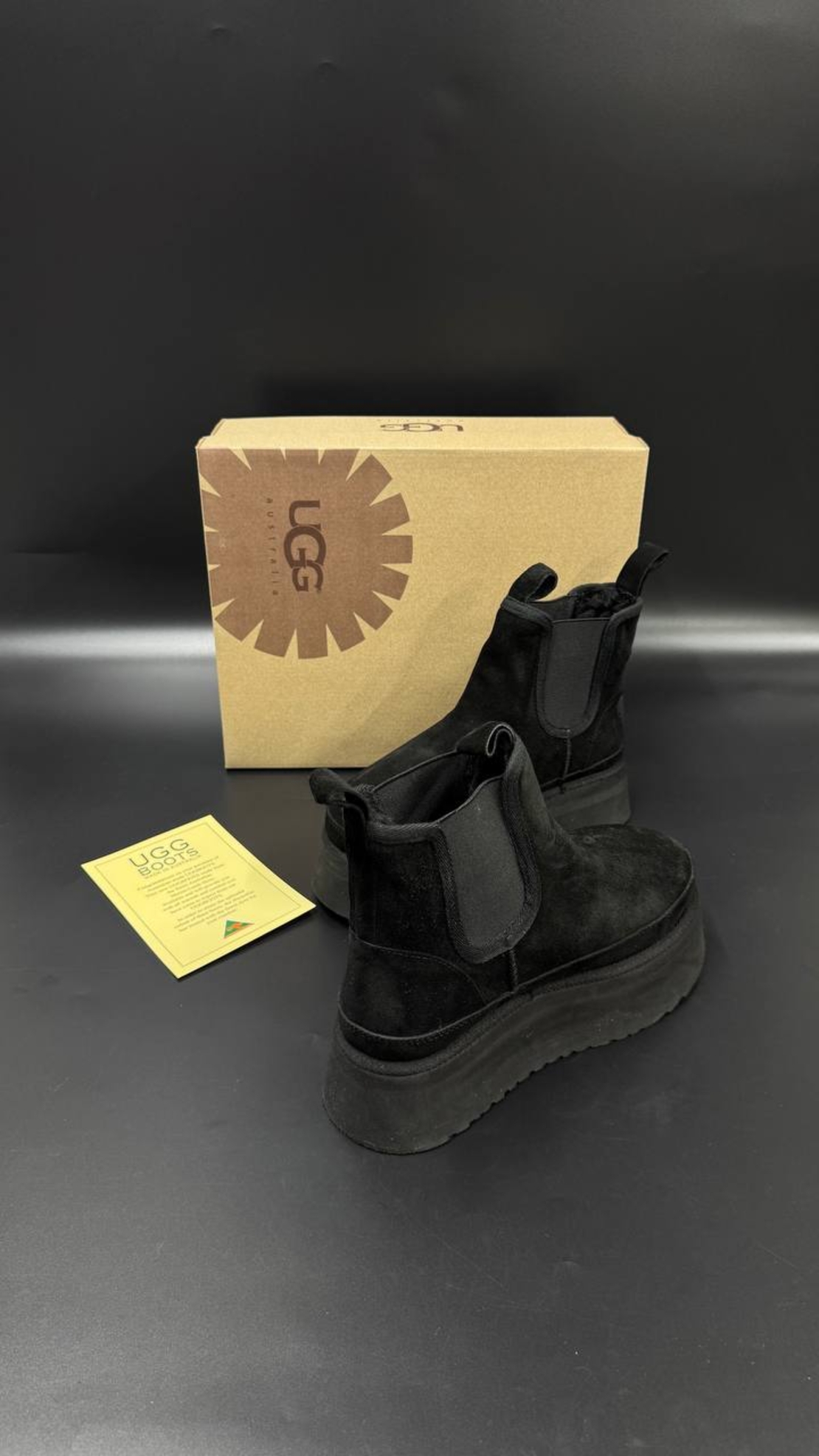 UGG