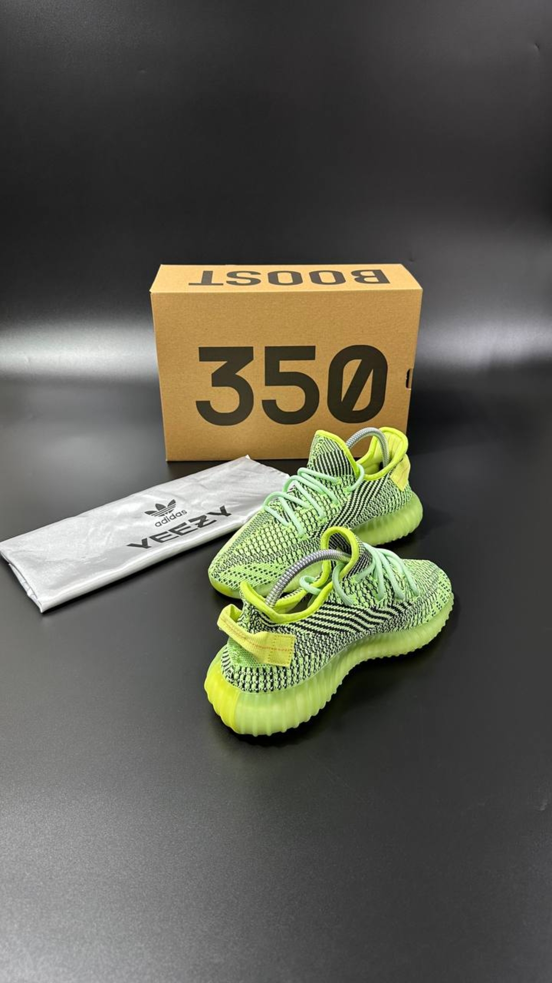 Adidas Yeezy Boost 350 V2 