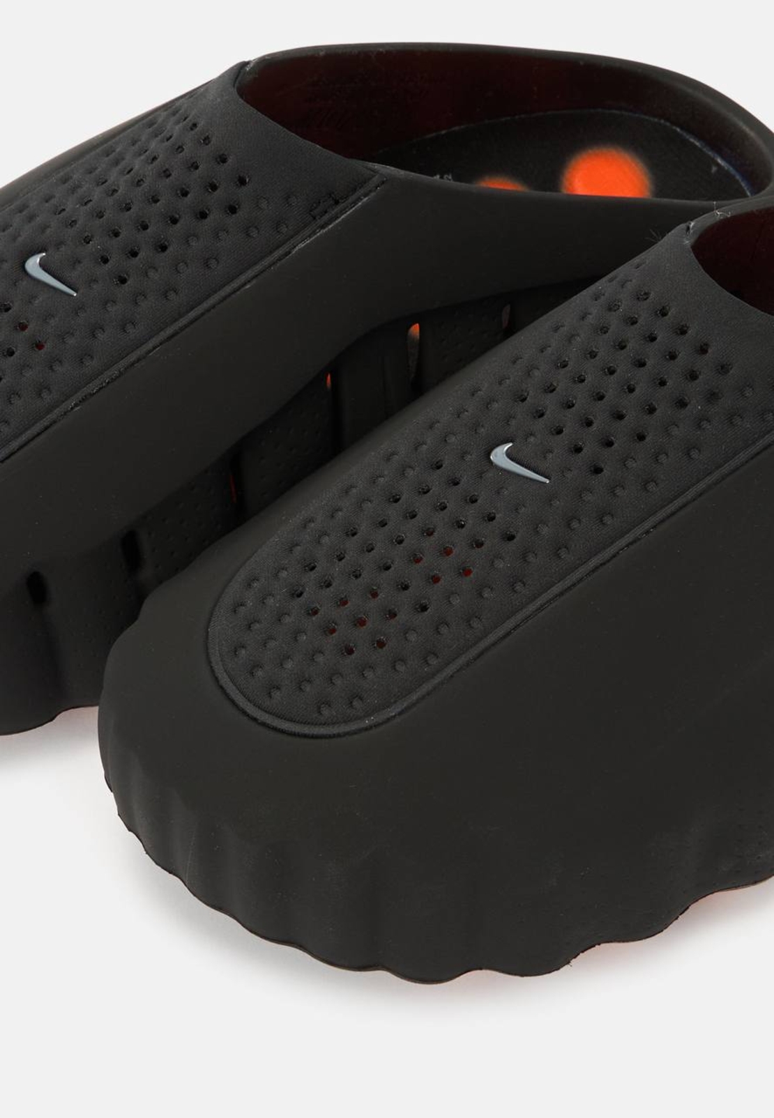 Nike MIND 001 “Black/Chrome”