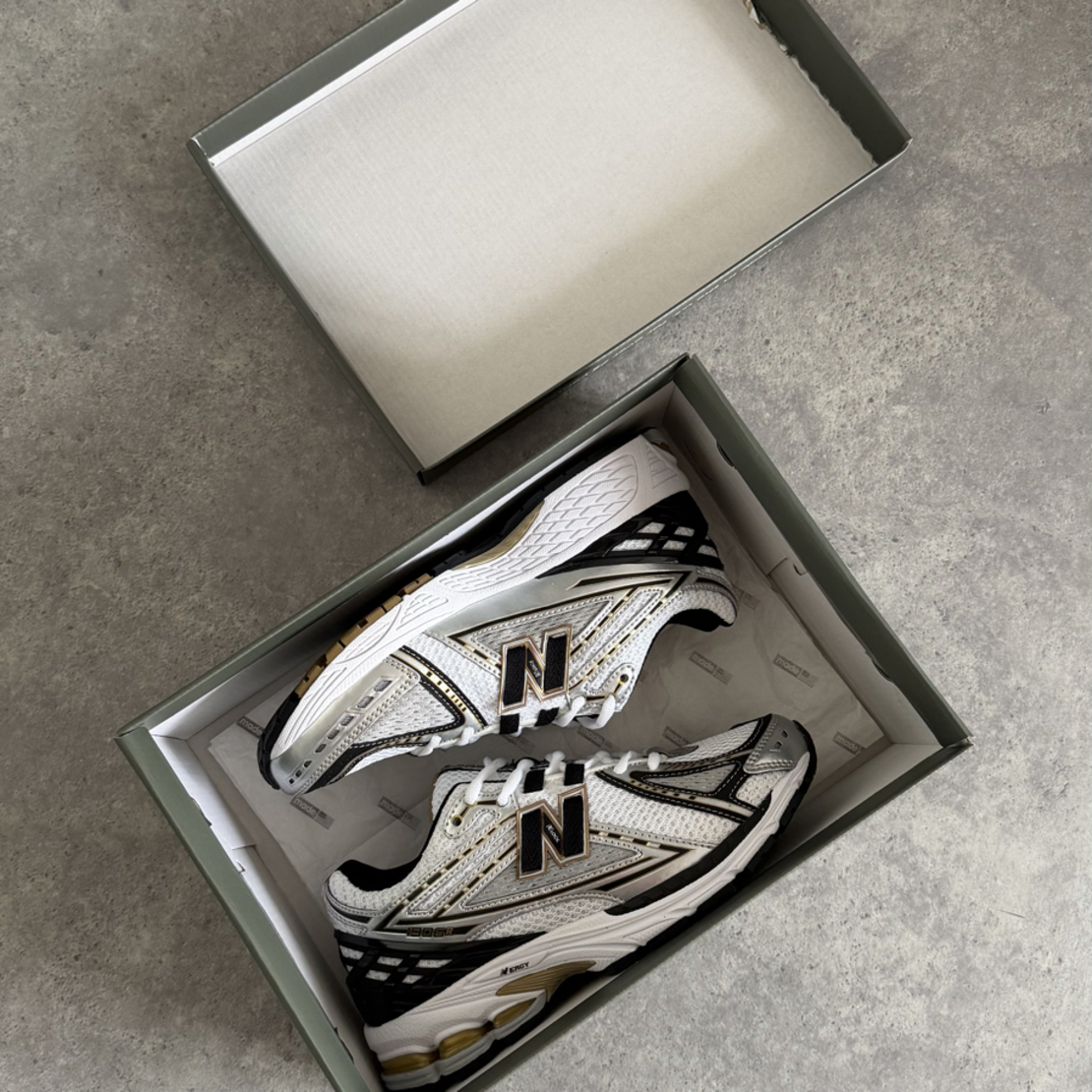 New Balance 1906R Black Gold