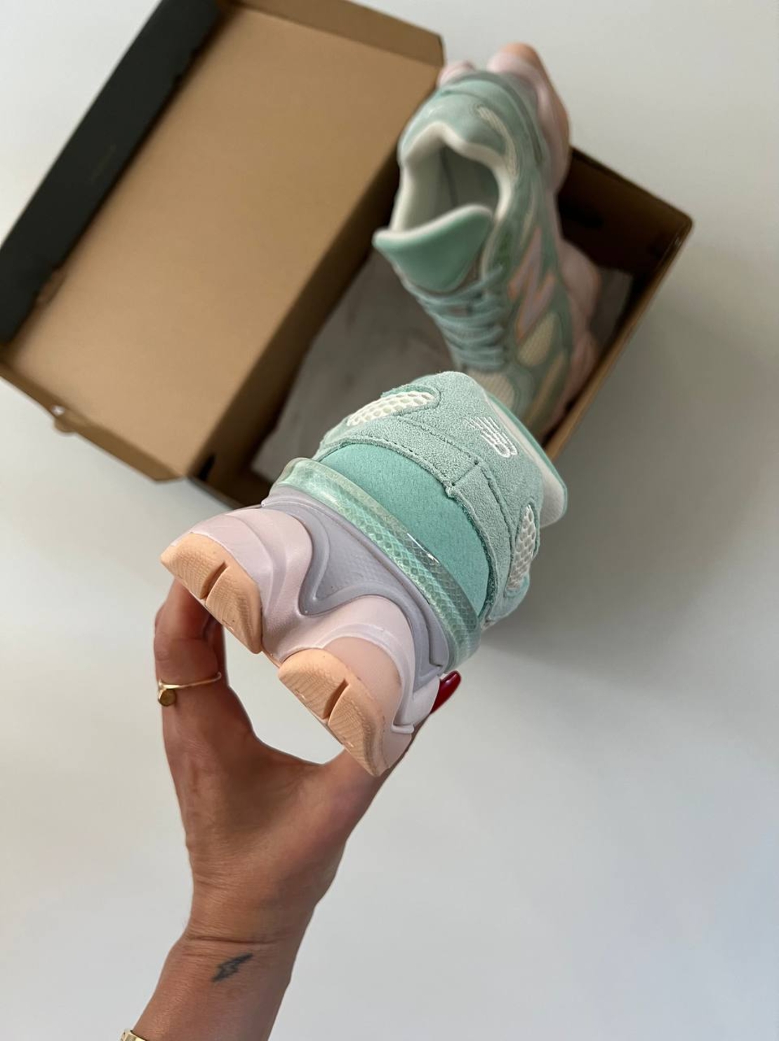 New Balance 9060 “Tropical Green”