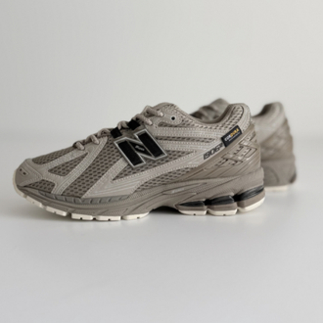 New Balance 1906r Cordura "Arid Stone"