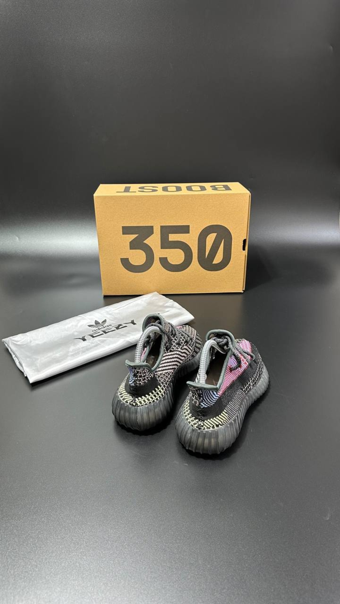 Adidas Yeezy Boost 350 V2 