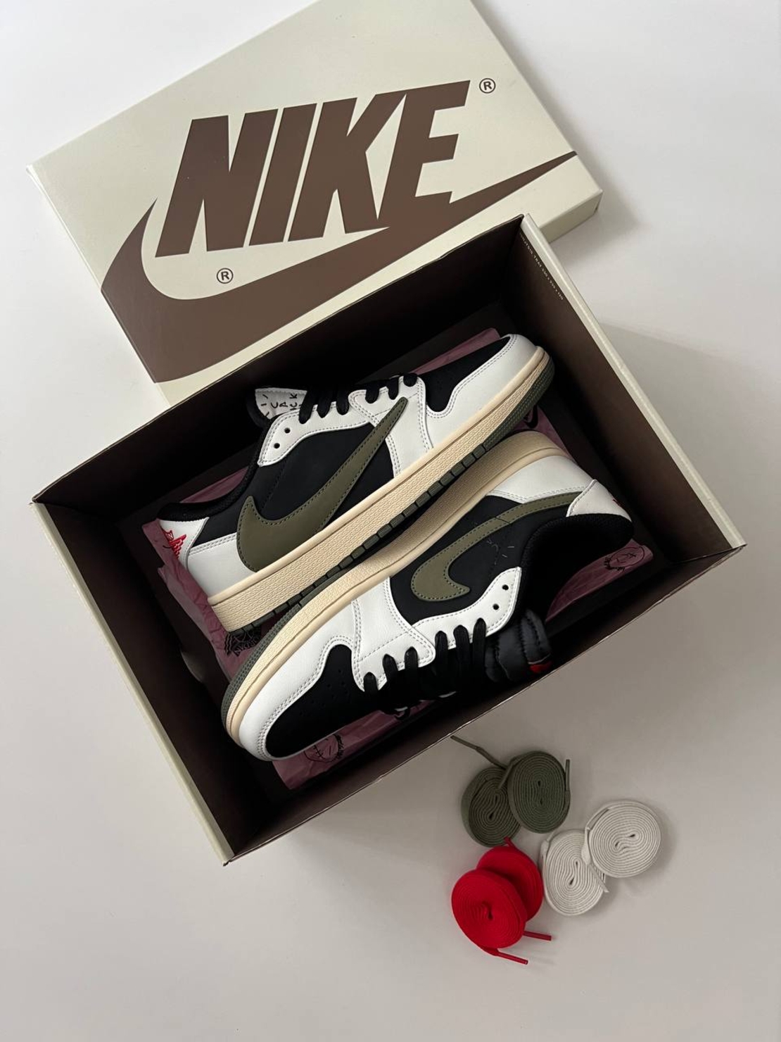 Travis Scott X Air Jordan 1 Retro Low OG Olive