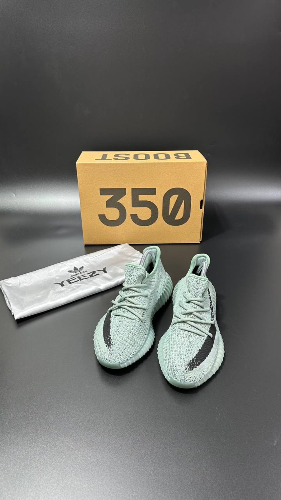 Adidas Yeezy Boost 350 V2 