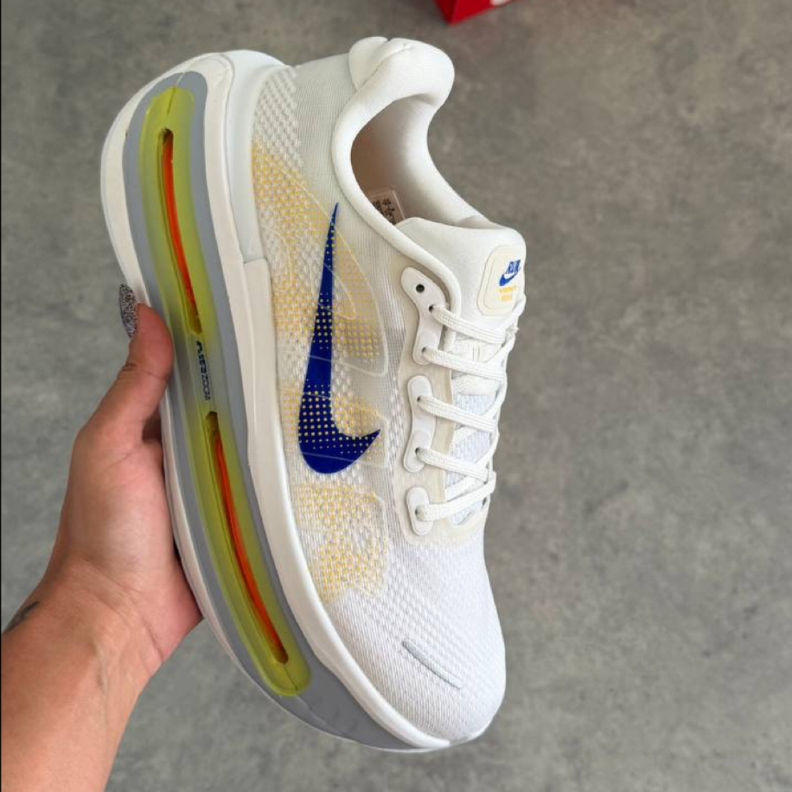 Nike Vomero Premium "White Total Orange"