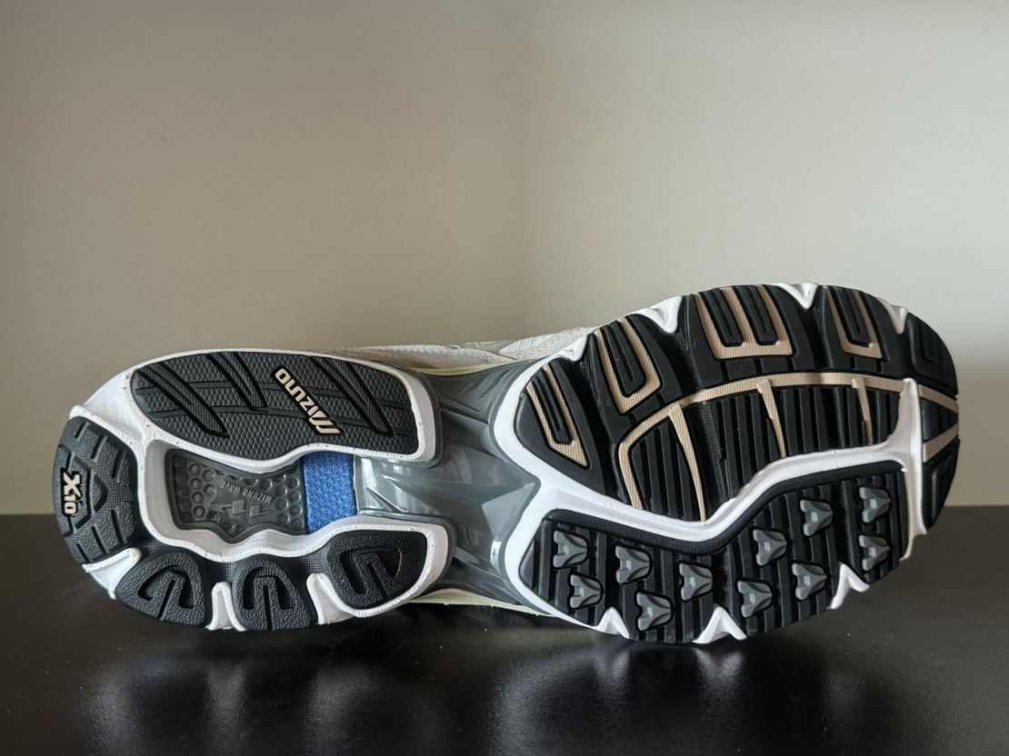 Mizuno Wave Rider 10/ Налични 44.5номер 29см