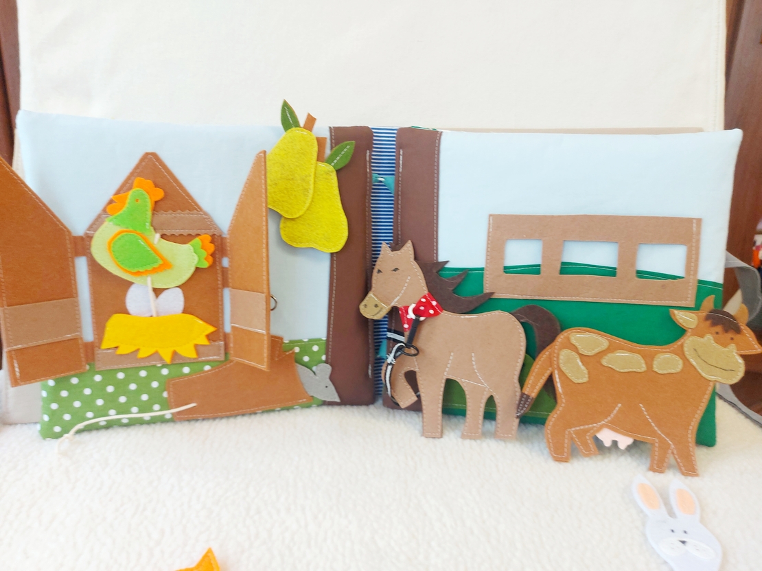 Тиха книжка от плат Ясен