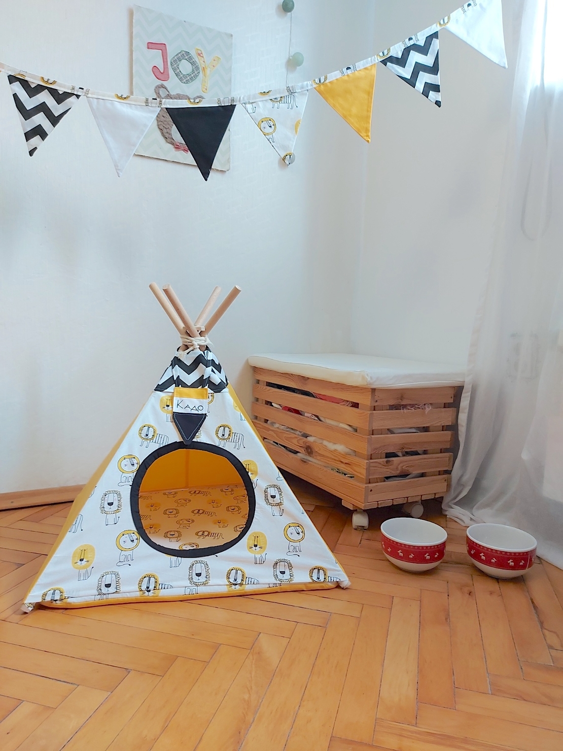 Палатка за домашни любимци Tee Pee лъвчета