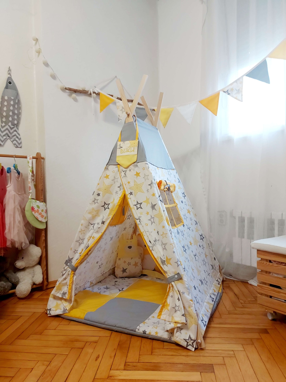 Детска палатка Еовин звезди в сиво и жълто
